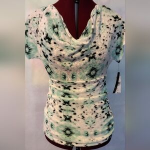 AGB size S women's floral top